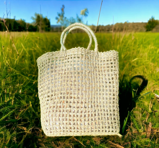 Cable Beach Mesh Straw Tote