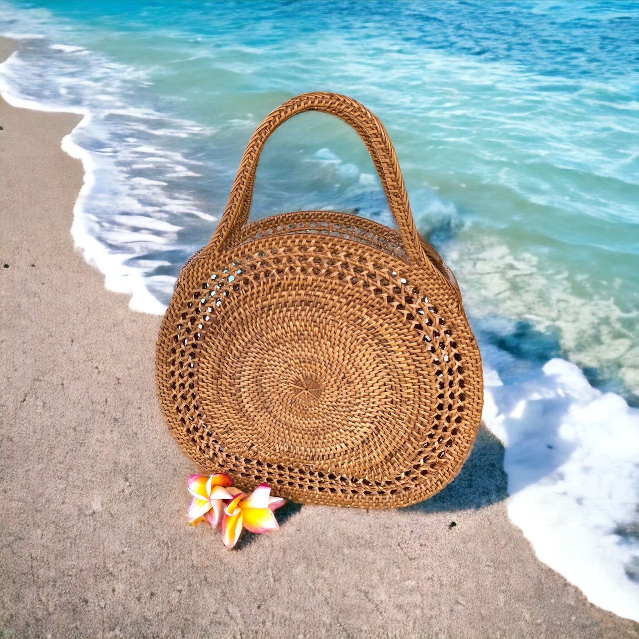 Cable Beach Round Rattan Tote